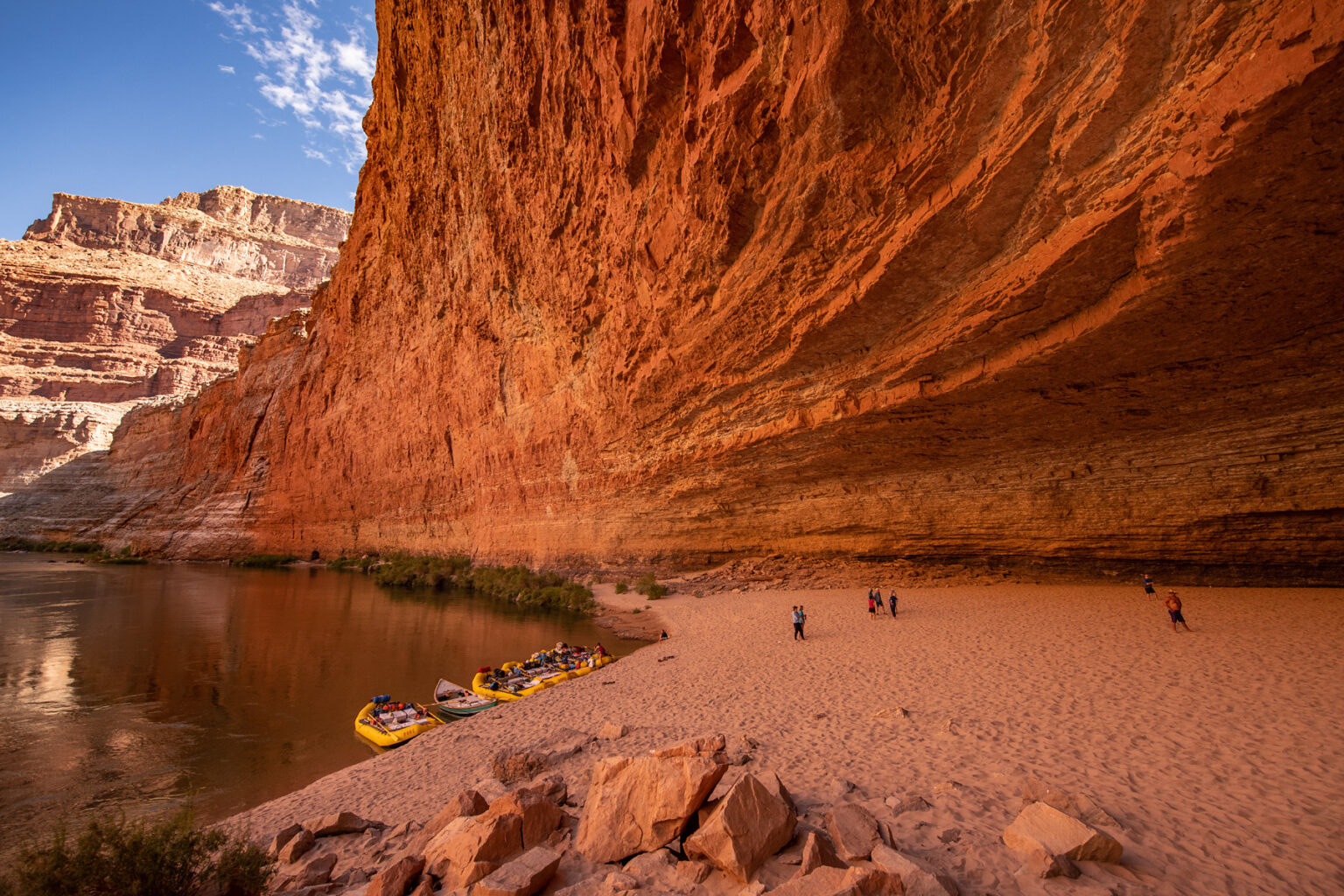 Redwall Cavern with OARS rafts and dory in Grand Canyon
